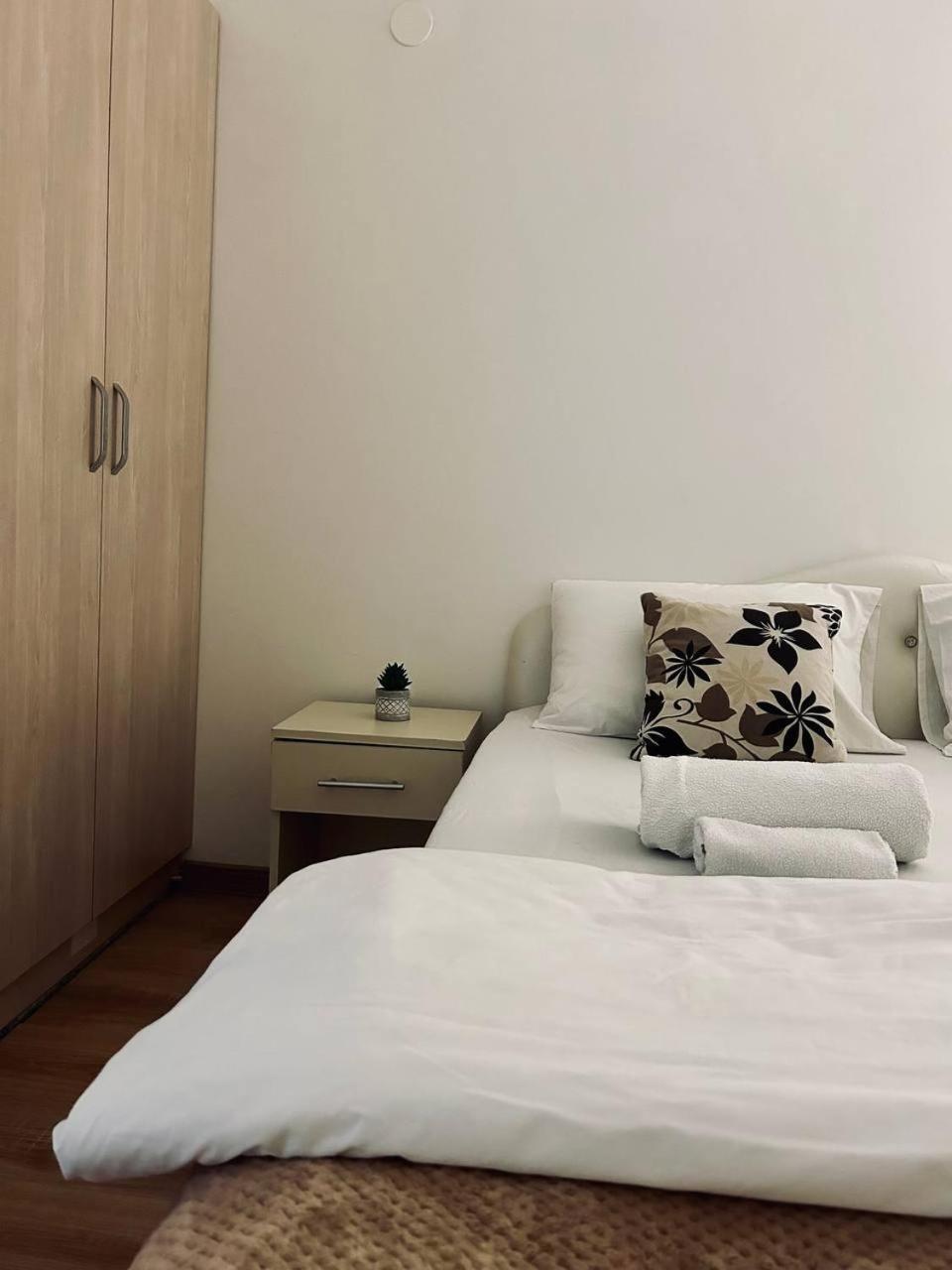 Apartmani Stari Grad Sutomore Esterno foto